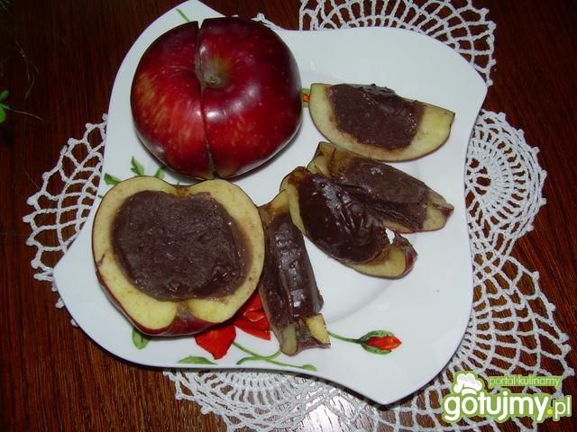 Jabłko z niespodzianką  Jabłko z niespodzianką