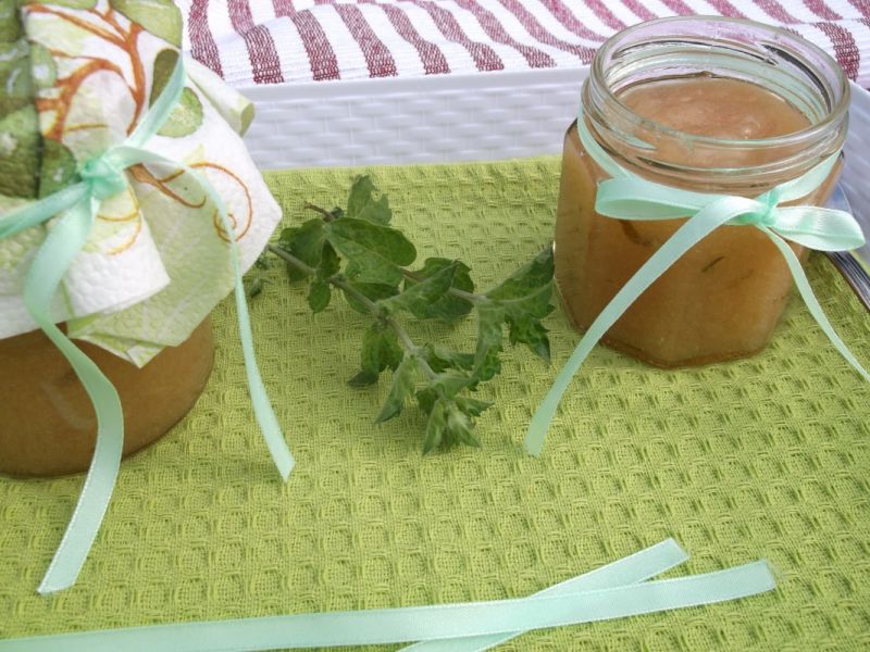 Jabłkowo-miętowy dżem Jabłkowo-miętowy dżem