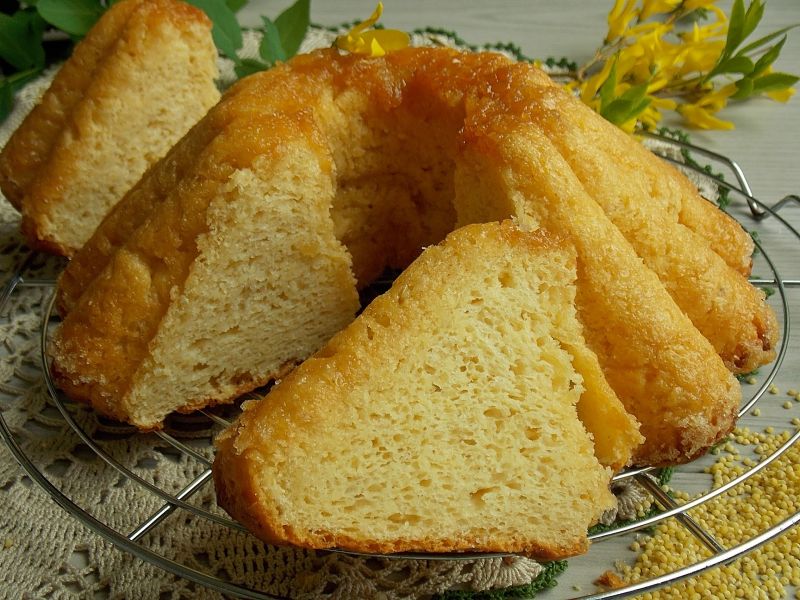 Jaglana babka drożdżowa