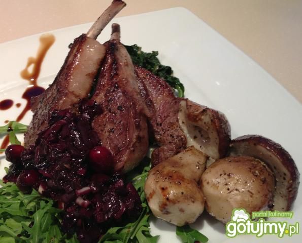 Jagnięce kotleciki z borowikiem.