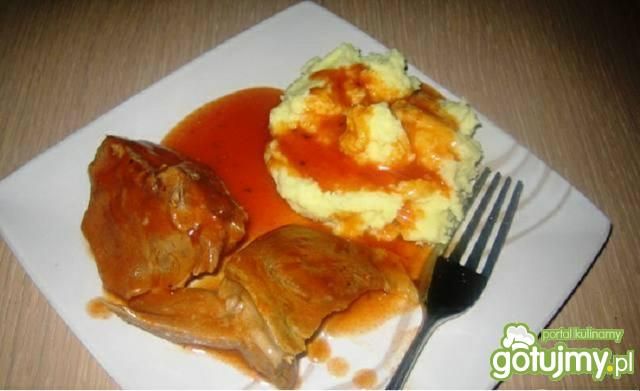 Jagnięcina w sosie pomidorowym