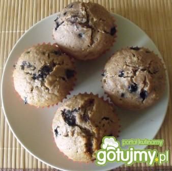 Jagodowe muffiny z płatkami owsianymi