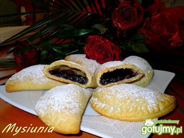 Jagodowe pierożki z piekarnika Jagodowe pierożki z piekarnika