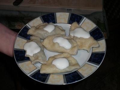 jagodowe pierozki ze smietana jagodowe pierozki ze smietana
