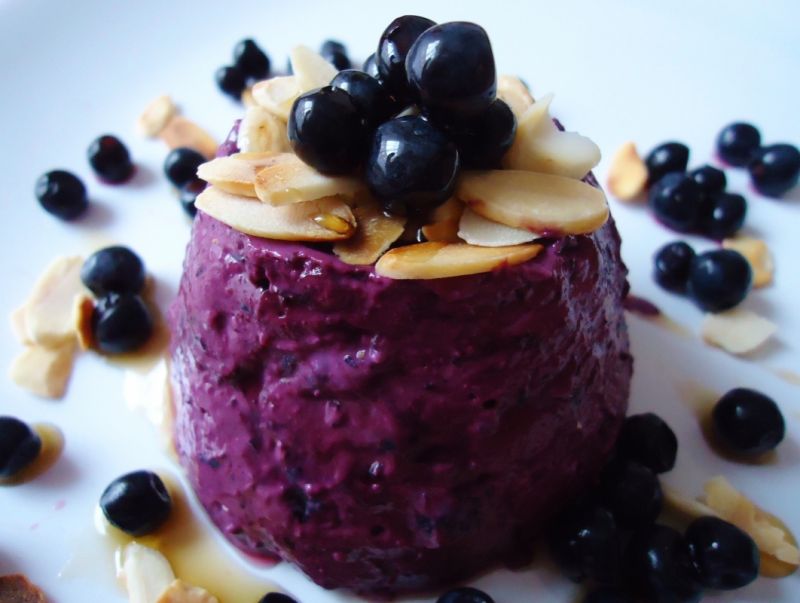 Jagodowe serniczki na zimno light Jagodowe serniczki na zimno light