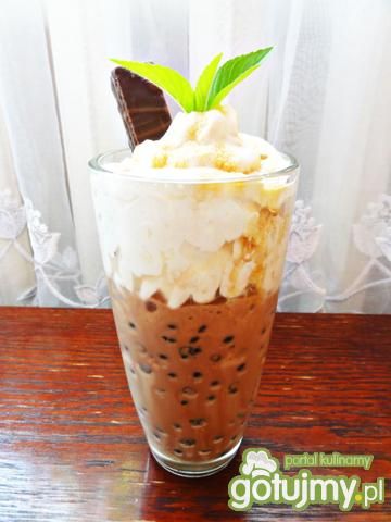 Jagodowy deser kawowy Jagodowy deser kawowy