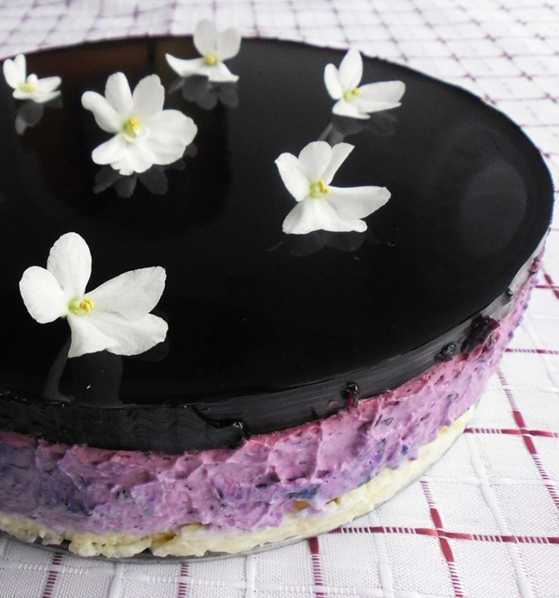 Jagodowy sernik na jaglanym spodzie  Jagodowy sernik na jaglanym spodzie