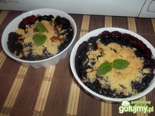 Jagody pod kruszonką