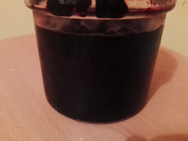 Jagody w słoiczku (do naleśników)