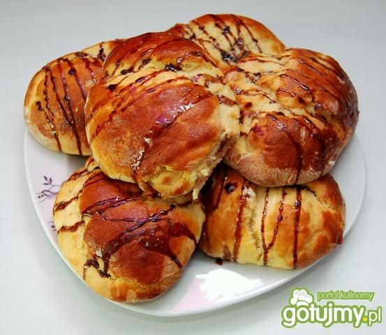 Jagodzianki w polewie z czekolady Jagodzianki w polewie z czekolady