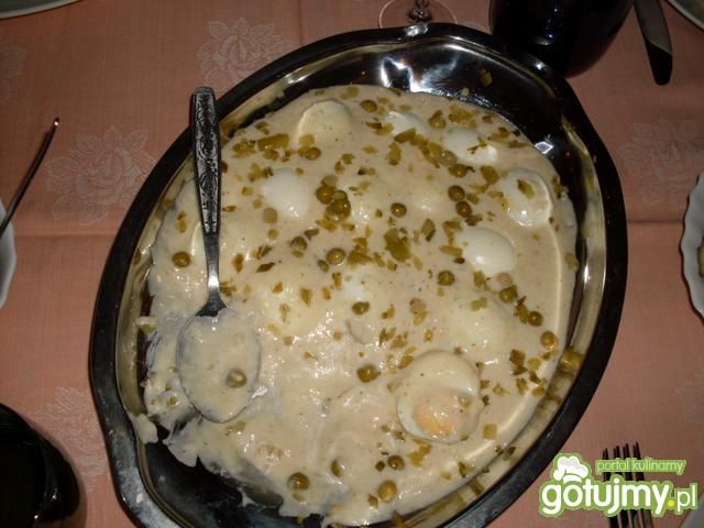 Jaja w sosie chrzanowym. Jaja w sosie chrzanowym.