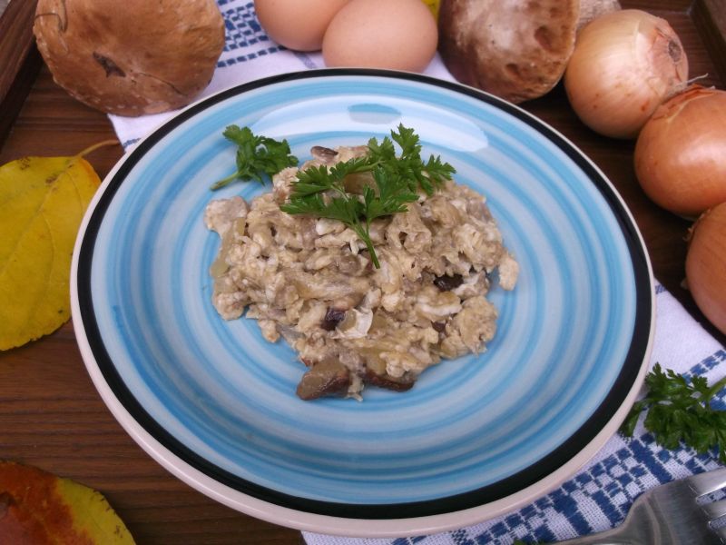 Jajaecznica na prawdziwkach