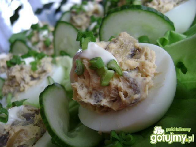 Jajeczka z farszem pieczarkowym Jajeczka z farszem pieczarkowym