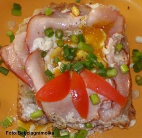 Jajeczko w gniazdku :