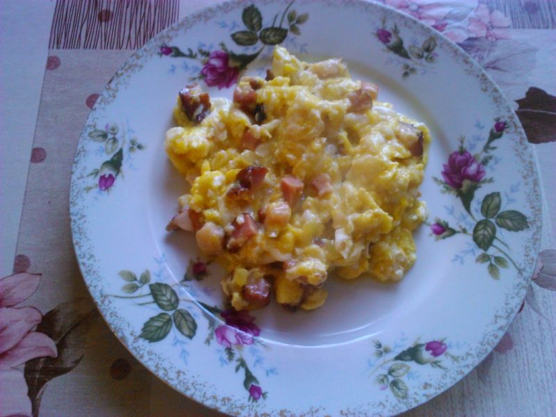 Jajecznica chłopska Jajecznica chłopska