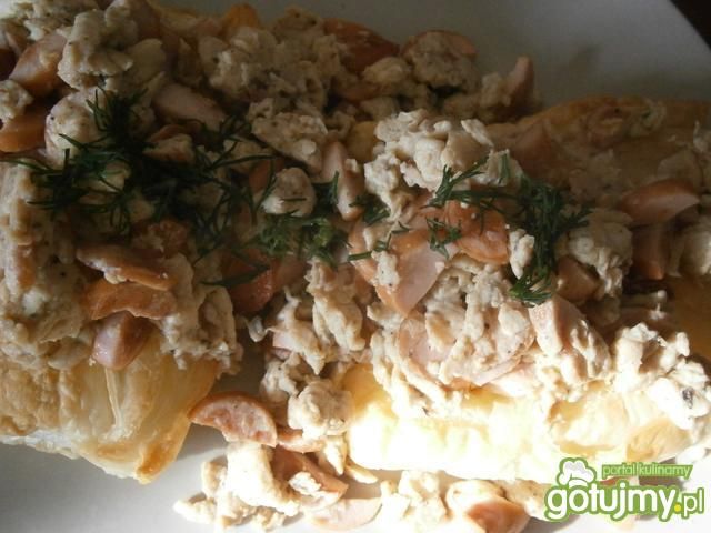 Jajecznica na cieście francuskim!  Jajecznica na cieście francuskim!