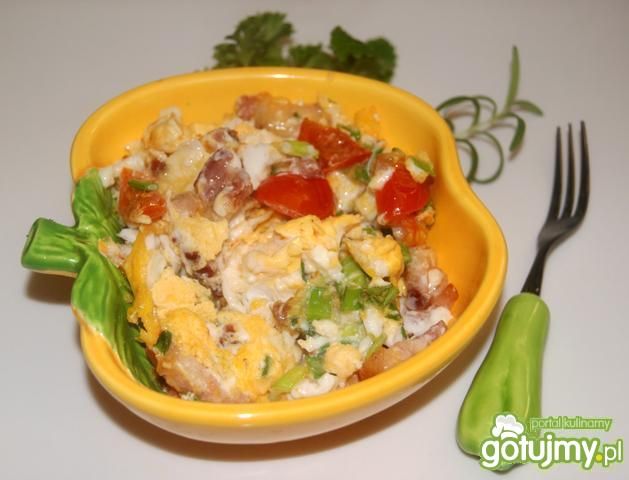 Jajecznica śniadaniowa z ActiFry  Jajecznica śniadaniowa z ActiFry