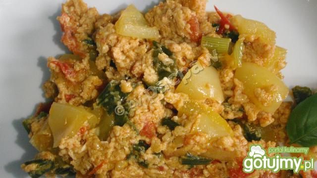 Jajecznica wielowarzywna z serem Jajecznica wielowarzywna z serem