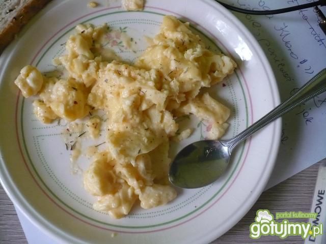 Jajecznica z cebulką