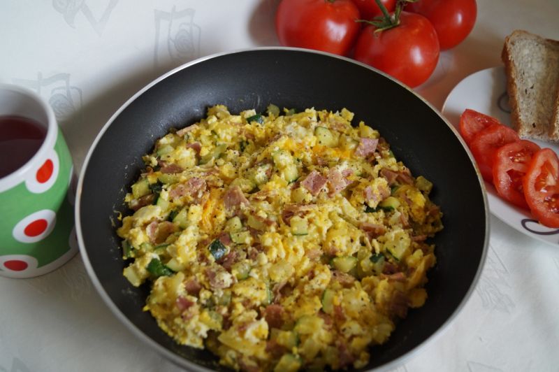 Jajecznica z cukinią
