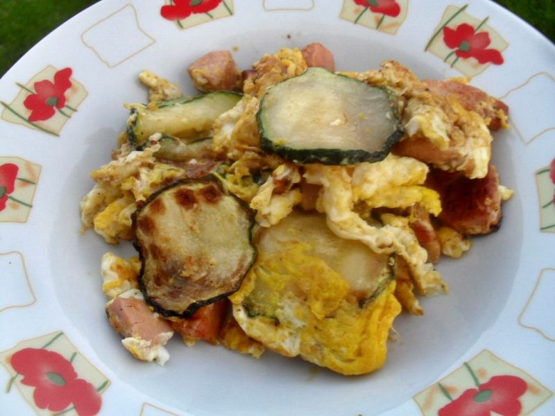 Jajecznica z cukinią
