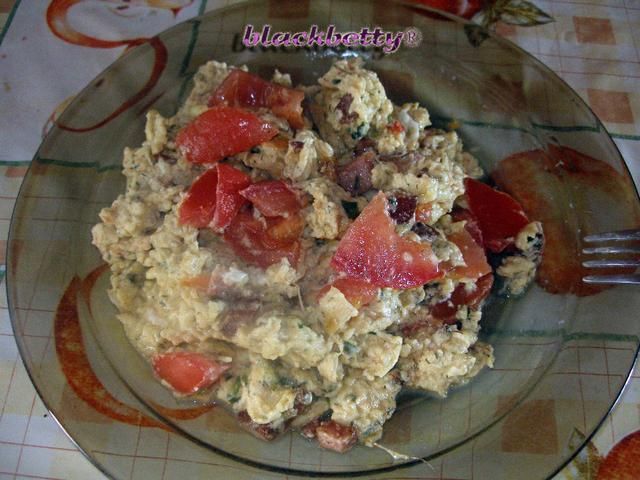 Jajecznica z dodatkami Jajecznica z dodatkami