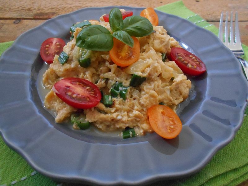 Jajecznica z kalarepką Jajecznica z kalarepką