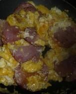 jajecznica z kielbaska