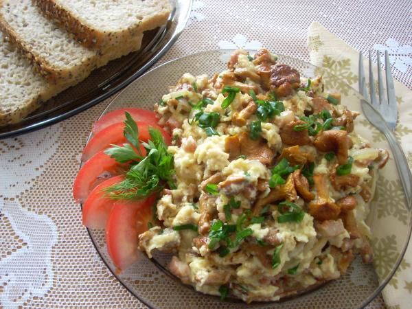 Jajecznica z kurkami  Jajecznica z kurkami