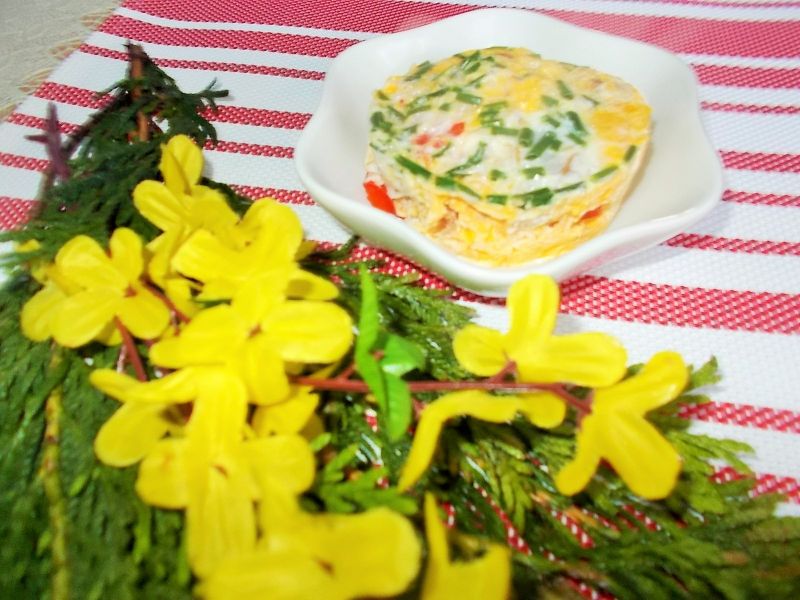 Jajecznica z papryką i tuńczykiem z mikrofali