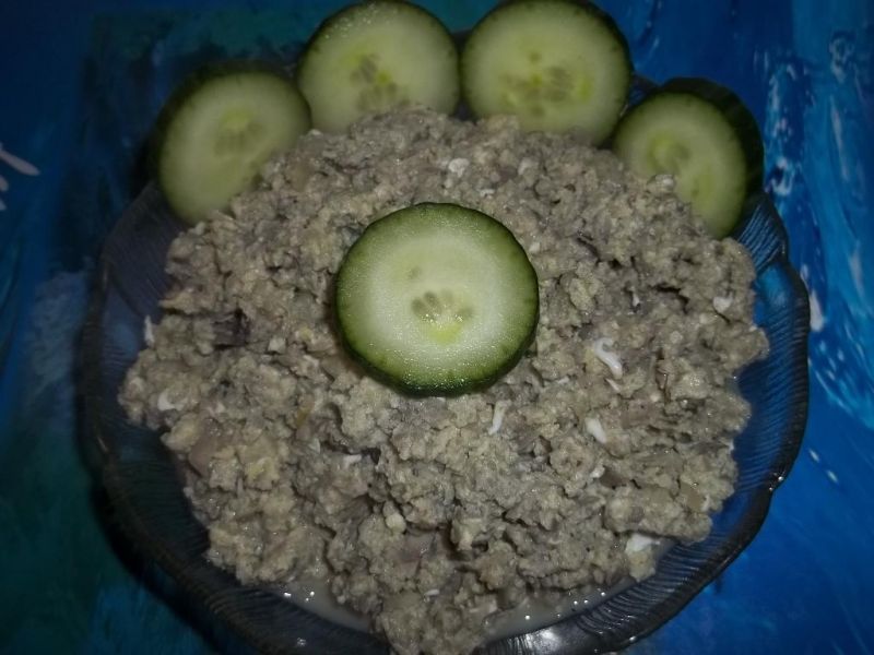 Jajecznica z pieczarkami