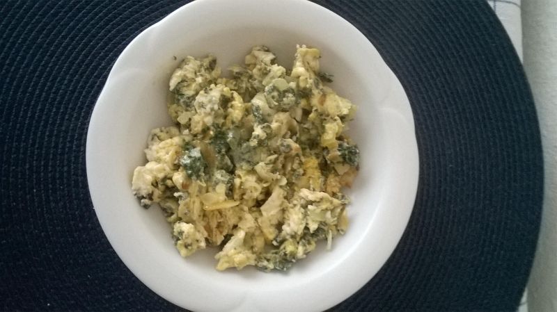 Jajecznica z pokrzywą