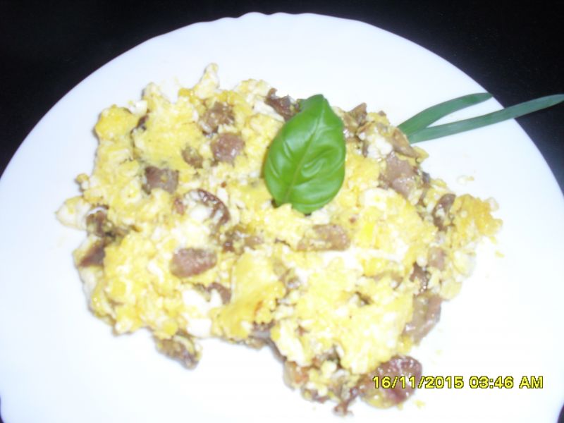 Jajecznica z żołądkami 