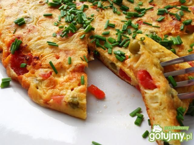 Jajeczny placek z warzywami