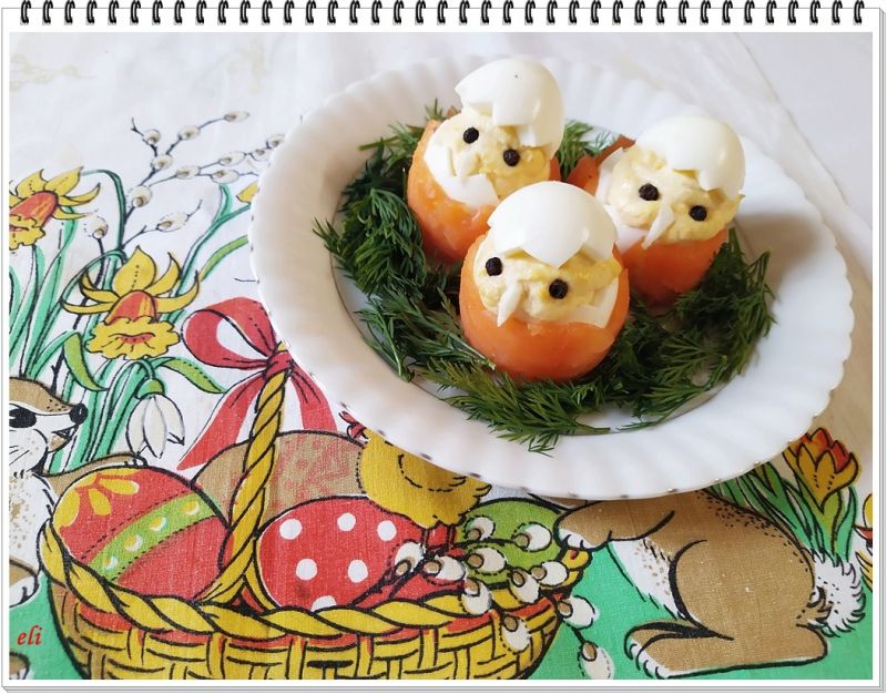 Jajka chrzanowe Eli w łososiowych koszulkach