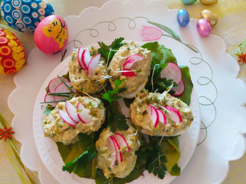 Jajka faszerowane avokado Jajka faszerowane avokado