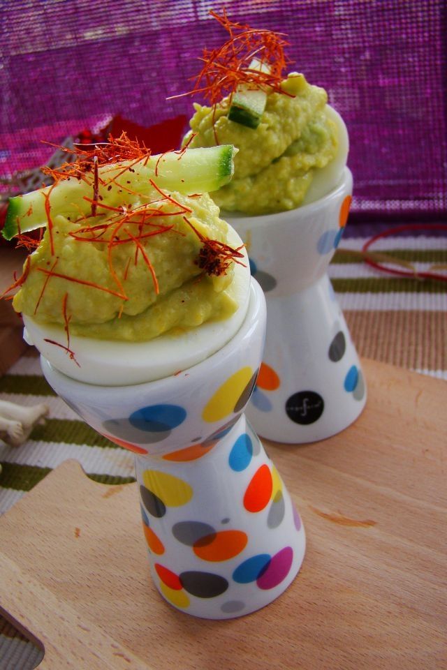 Jajka faszerowane awokado 