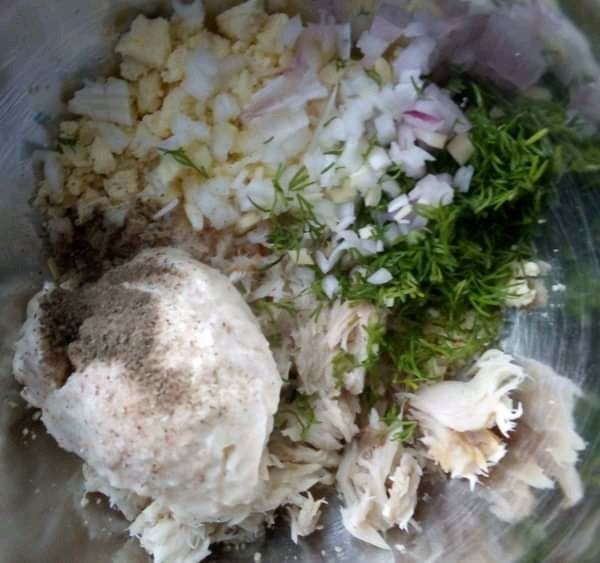 Jajka faszerowane makrelą pk