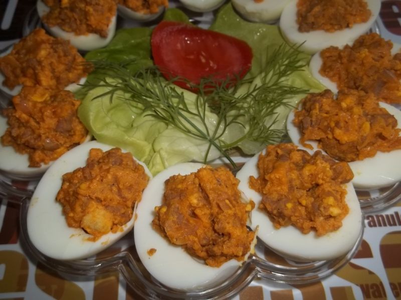 Jajka faszerowane mielonym Jajka faszerowane mielonym