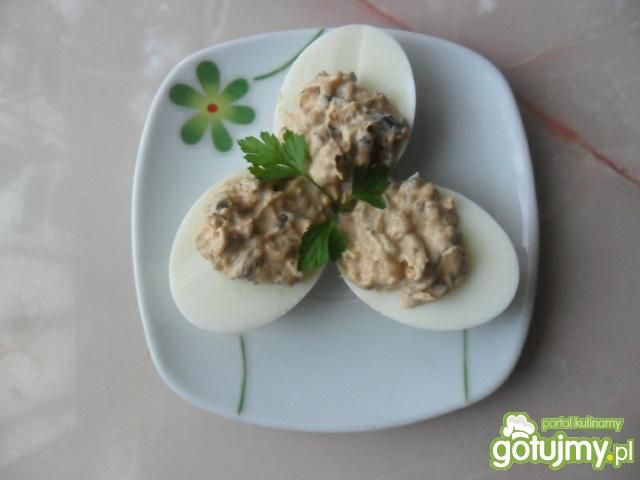 Jajka faszerowane pastą z makreli 3