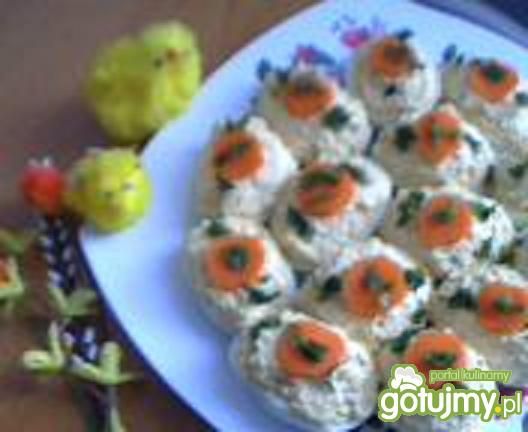 Jajka faszerowane pastą z tuńczyka