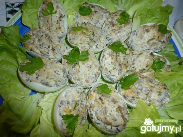 Jajka faszerowane pieczarkami