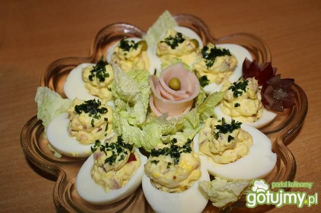 Jajka faszerowane pieczarkami Jajka faszerowane pieczarkami