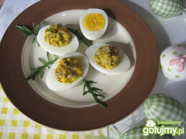 Jajka faszerowane śledziem.