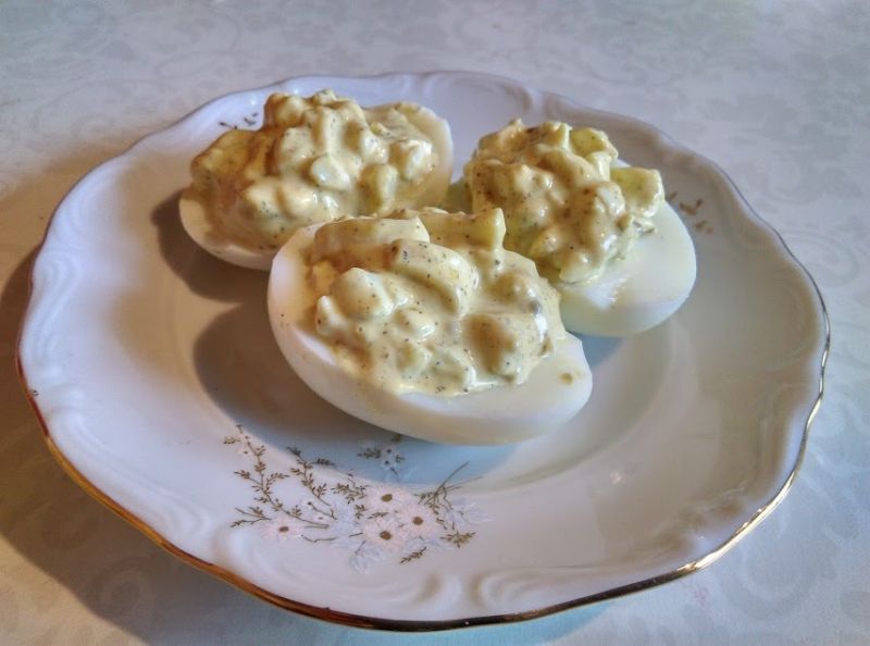 Jajka faszerowane ze śledziem