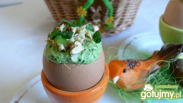 Jajka nadziane zieloną pastą