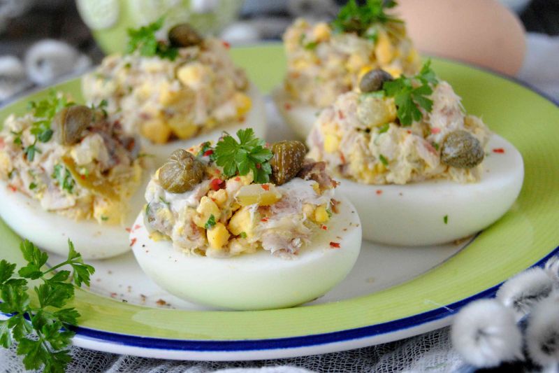Jajka nadziewane makrelą Jajka nadziewane makrelą