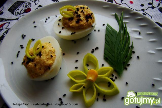 Jajka nadziewane pastą chrzanową 2