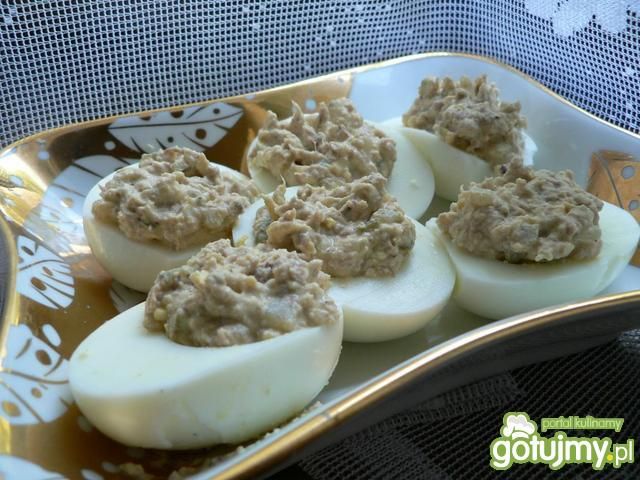 Jajka nadziewane pastą z tuńczyka 2 Jajka nadziewane pastą z tuńczyka 2