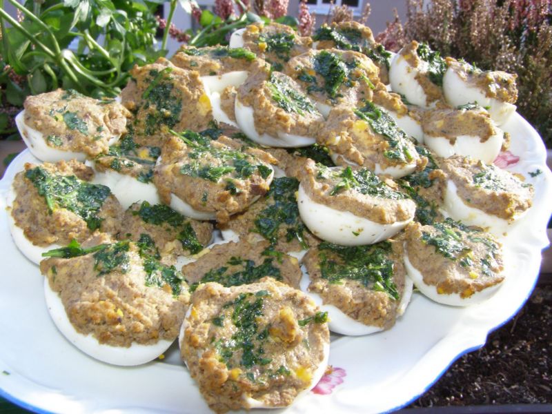 Jajka nadziewane pieczarkami